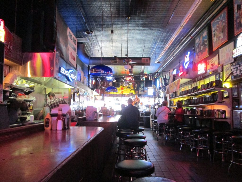 Featured image for “3 Nights in Nashville: A Chicagoan’s Guide to Drinking in Music City”