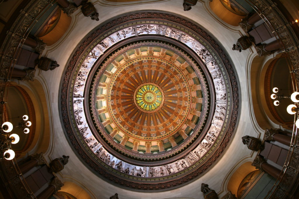 Featured image for “IL House Fails to Pass Craft Brewer Act Rewrite Before end of Session”